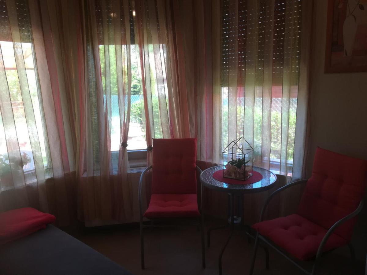 Betty Apartman Balatonfuzfo Exterior foto