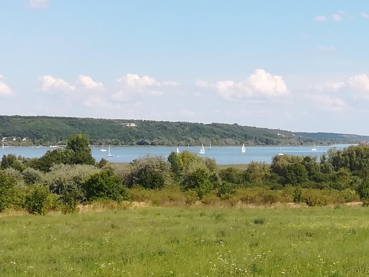 Betty Apartman Balatonfuzfo Exterior foto